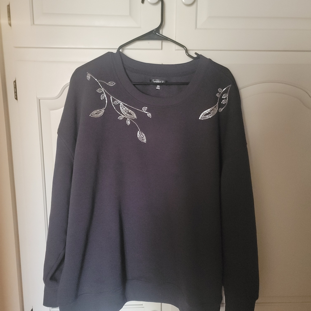 Studio Y Dark Gray / Off-Black Sweatshirt